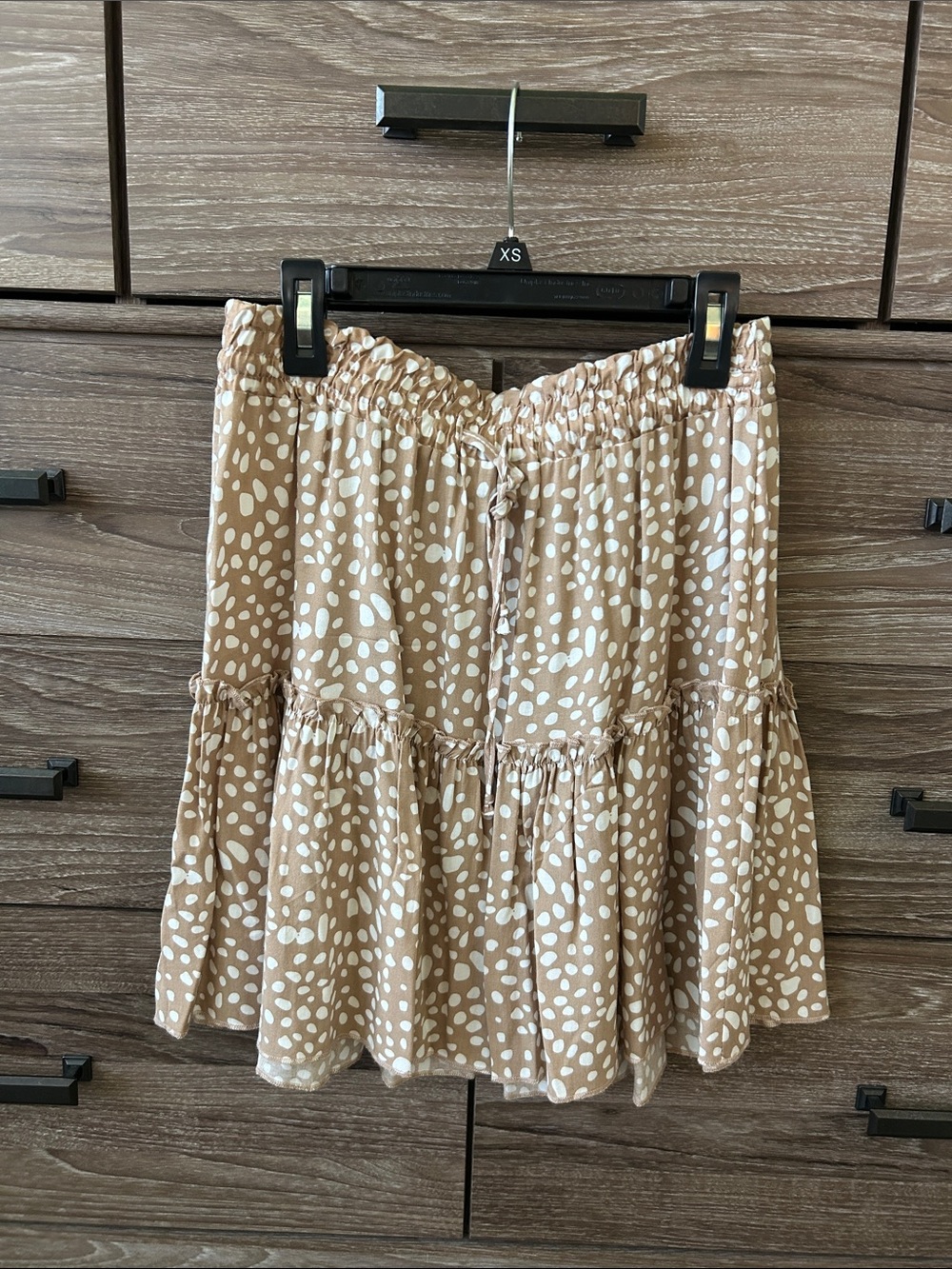 Women’s Tan and White Tiered Dot Skirt